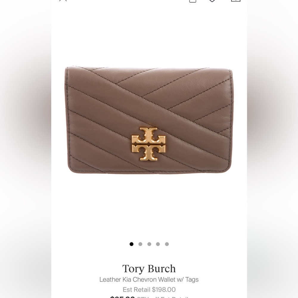 Tory Burch
Leather Kia Chevron Wallet